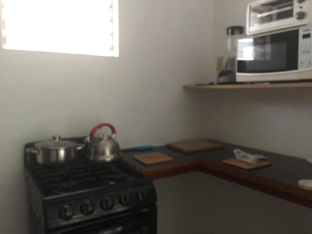 Ancella'S Garden Apartment-Beach-5Min Drive, 1 Hr Montego Bay, 25 Mins Ocho Rios, Continental Breakfast Runaway Bay Eksteriør billede