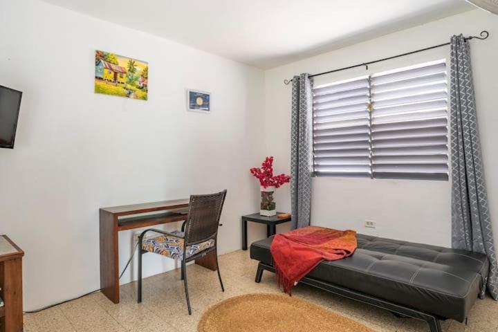 Ancella'S Garden Apartment-Beach-5Min Drive, 1 Hr Montego Bay, 25 Mins Ocho Rios, Continental Breakfast Runaway Bay Eksteriør billede