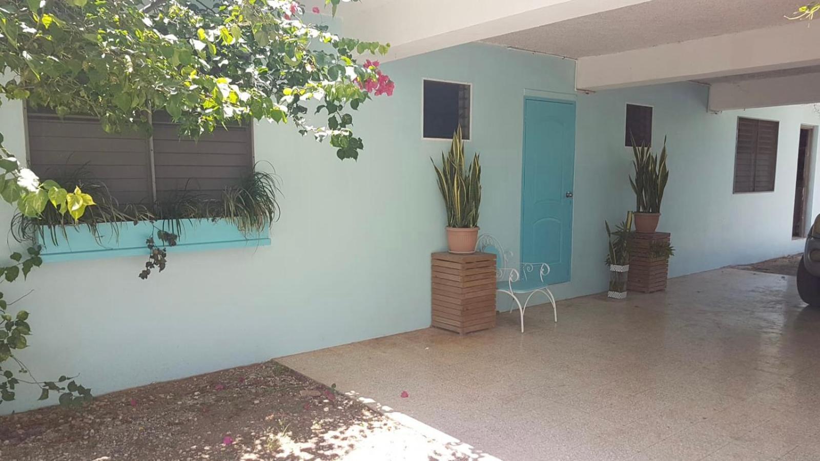 Ancella'S Garden Apartment-Beach-5Min Drive, 1 Hr Montego Bay, 25 Mins Ocho Rios, Continental Breakfast Runaway Bay Eksteriør billede